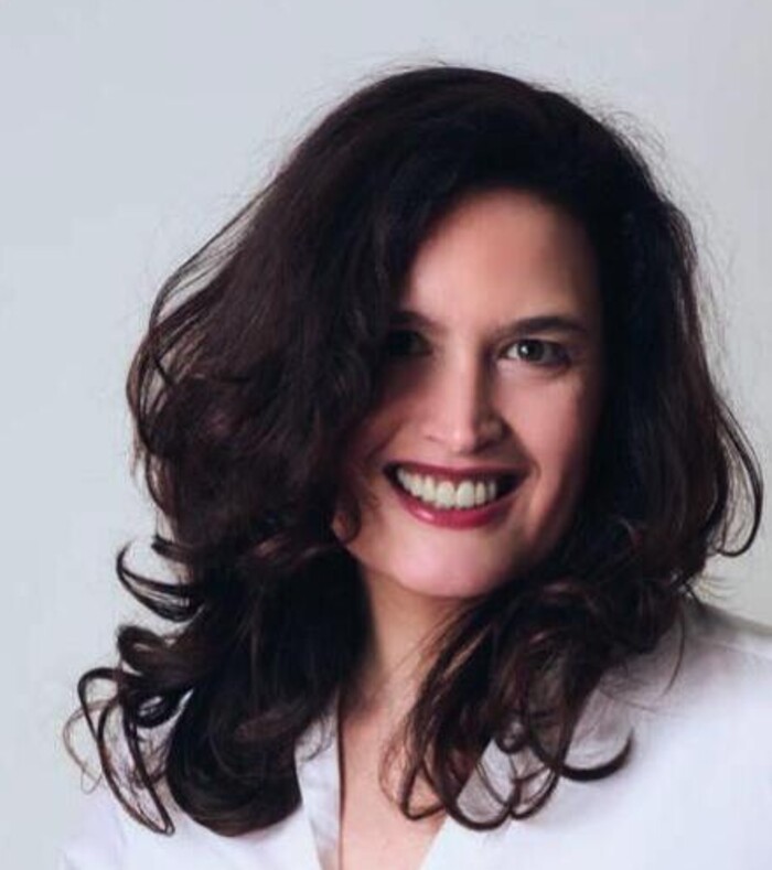 Aurélia Grandel de Keating, directrice de publication de RIVIERA ART